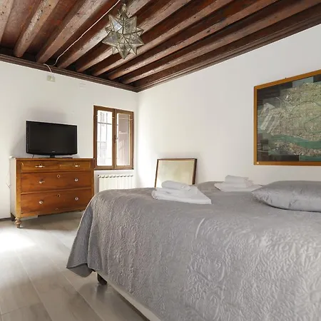Ca Rizzi Apartment *